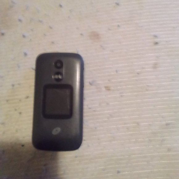 Alcatel flip phone - Picture 3 of 3